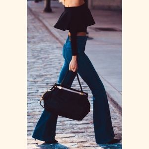 Bell bottom jeans 🌿